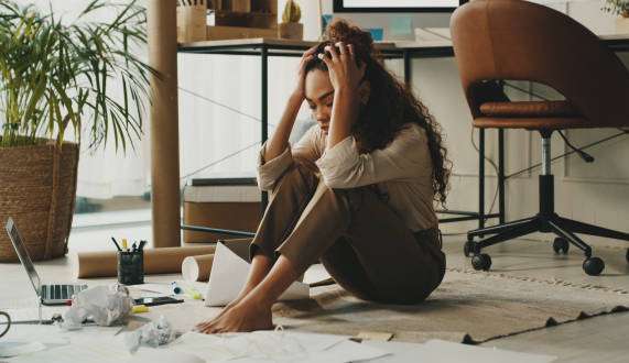 Síndrome de Burnout: com diagnóstico mais preciso, 54% dos profissionais relatam exaustão Lorena Bueri