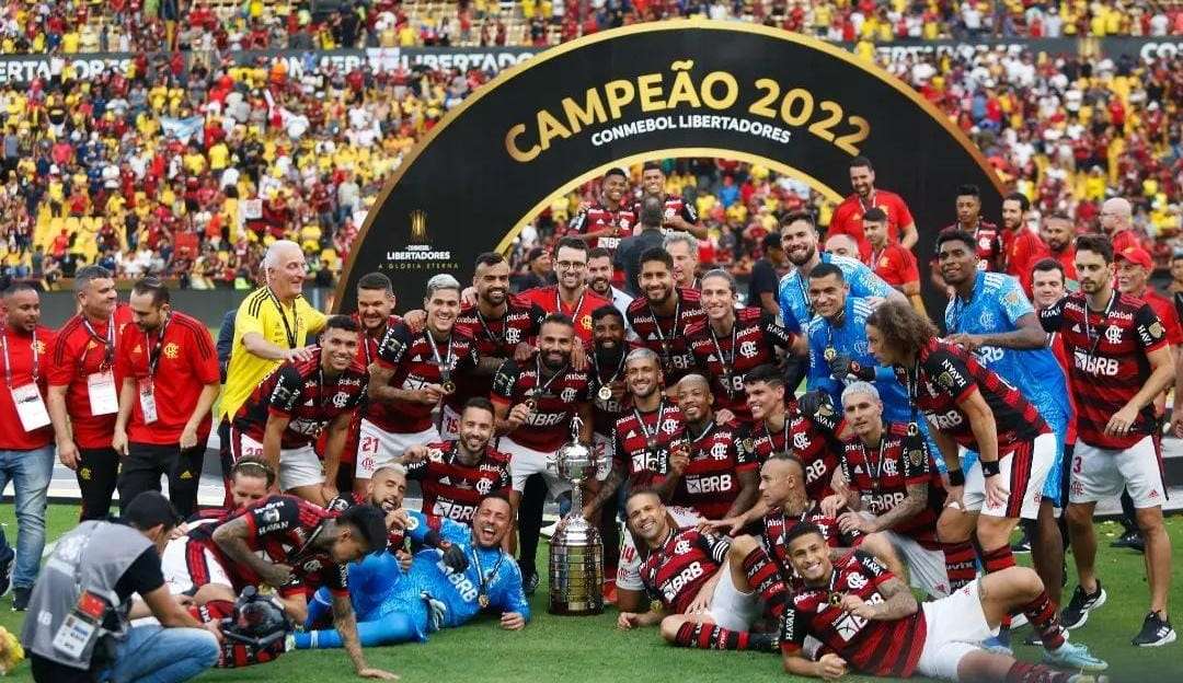 Pensando em 2023, Flamengo já volta aos trabalhos no Ninho do Urubu Lorena Bueri