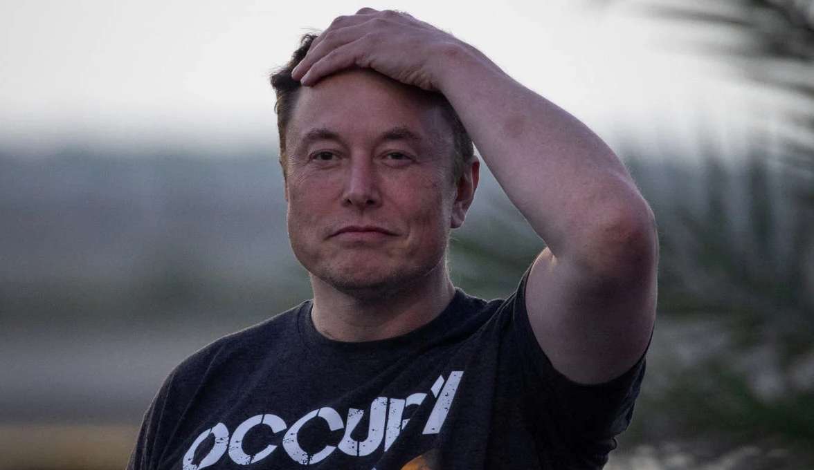 Elon Musk diz não se identificar como um homem cisgênero Lorena Bueri