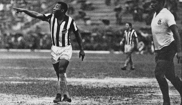 Pelé em toda a carreira  foi o grande carrasco do Corinthians 