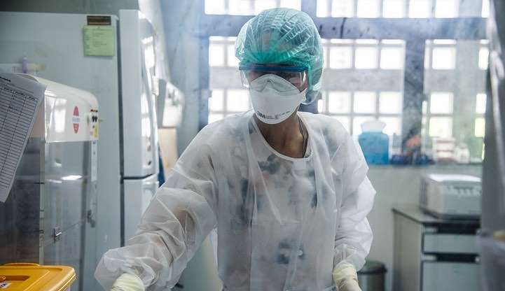 OMS descarta nova variante do coronavírus na China após reunião