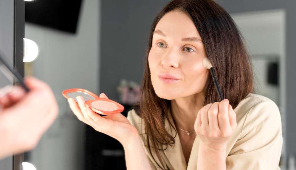 Maquiagem: saiba como usar e arrasar com o seu iluminador