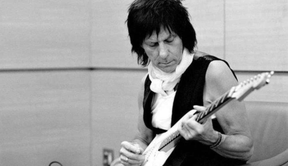 Lenda britânica da guitarra, Jeff Beck, morre aos 78 anos