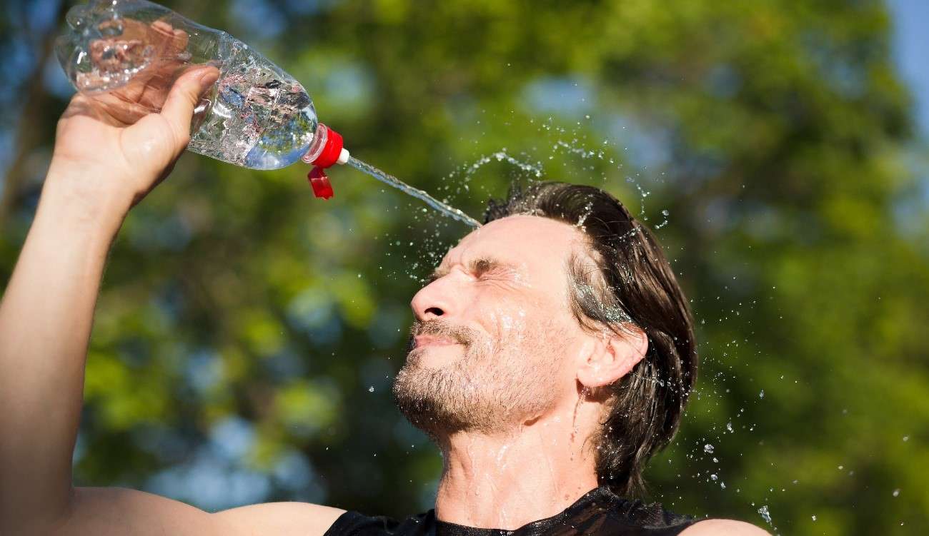 Verão: é preciso cuidados para evitar a desidratação