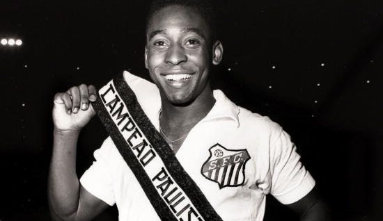 FPF organiza homenagens para Pelé no Paulistão 2023 Lorena Bueri