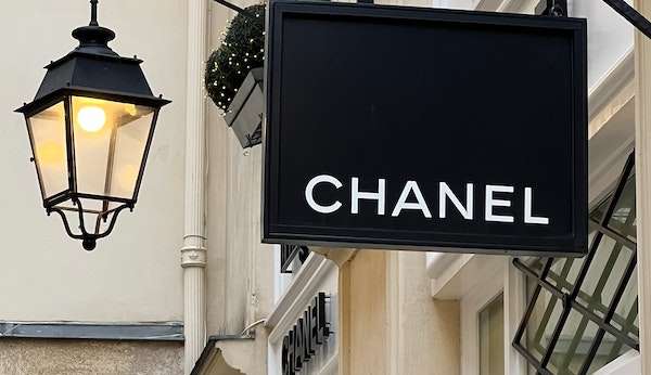 A história de Chanel e seu próximo desfile Lorena Bueri