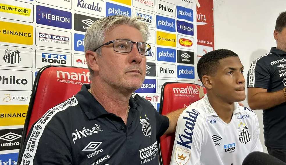 Ângelo pede desculpas à torcida do Santos após insultos na Vila Belmiro 