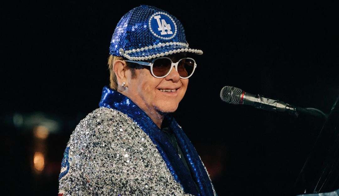 Elton John tem a turnê com maior lucro já visto 