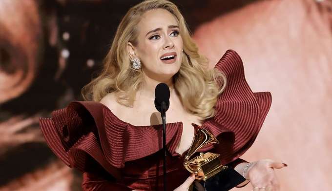 GRAMMY AWARDS 2023: Adele vence na categoria 'Melhor Performance Pop Solo' Lorena Bueri