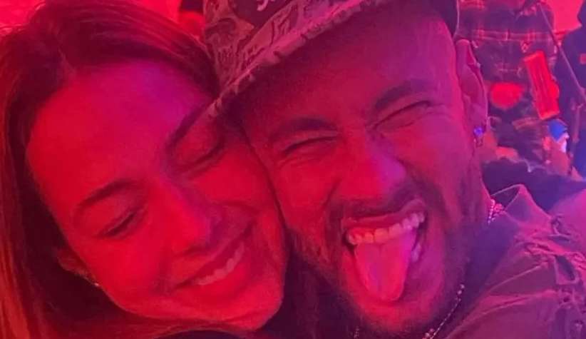 “Vivendo e comemorando mais um ano dele”: diz Carol Dantas sobre o aniversário de Neymar 