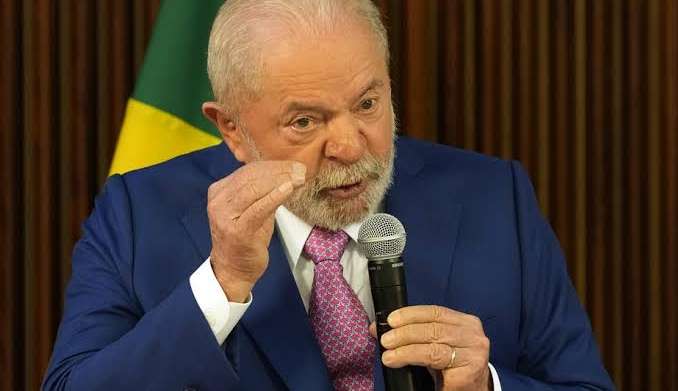 Em primeira reunião do Conselho de Coalizão Lula diz que 'não precisa pedir licença pra governar'