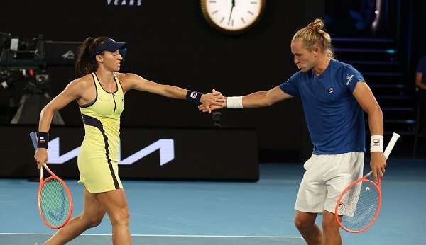 Luisa Stefani conquista primeiro título da temporada no WTA 500 de Adelaide  - Jogada - Diário do Nordeste