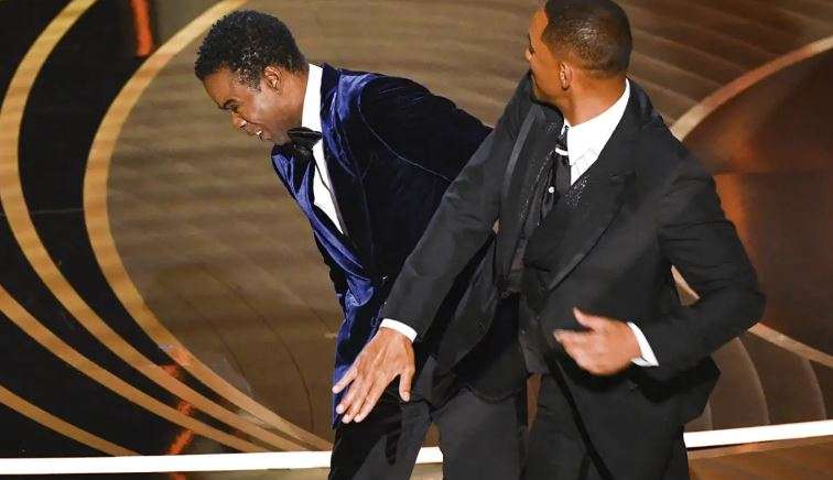 Academia admite “a resposta foi inadequada” sobre tapa de Will Smith no Oscar 