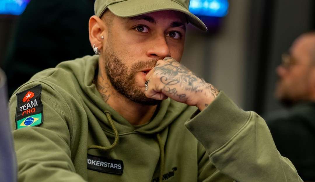 Após derrota do PSG na Champions, Neymar participa de campeonato de poker