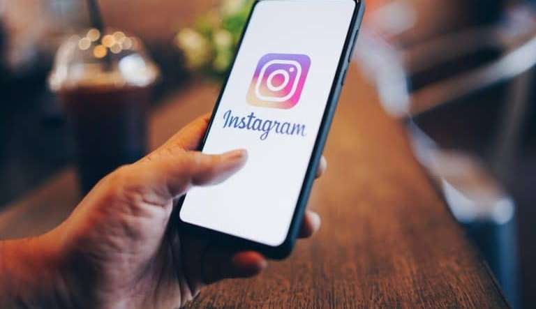 Channels: Mark Zuckerberg anuncia uma nova ferramenta para o Instagram  Lorena Bueri