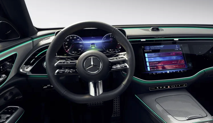 Carro da Mercedes-Benz terá o aplicativo TiKTok pré-instalado