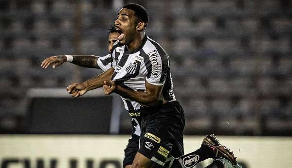 Santos estreia com vitória na Copa do Brasil contra o Ceilandia Lorena Bueri