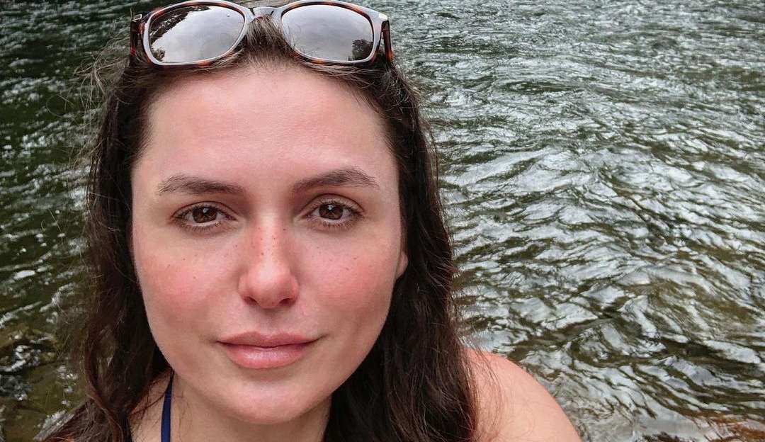 Monica Iozzi conta sobre agressão sofrida por ex-namorado Lorena Bueri