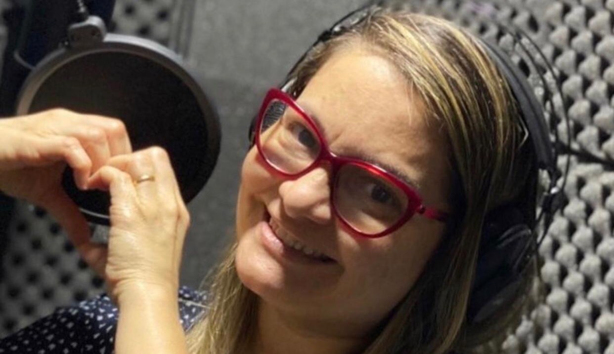Ana Lucia Menezes, dubladora da 'Peppa Pig', morre aos 45 anos após AVC Lorena Bueri