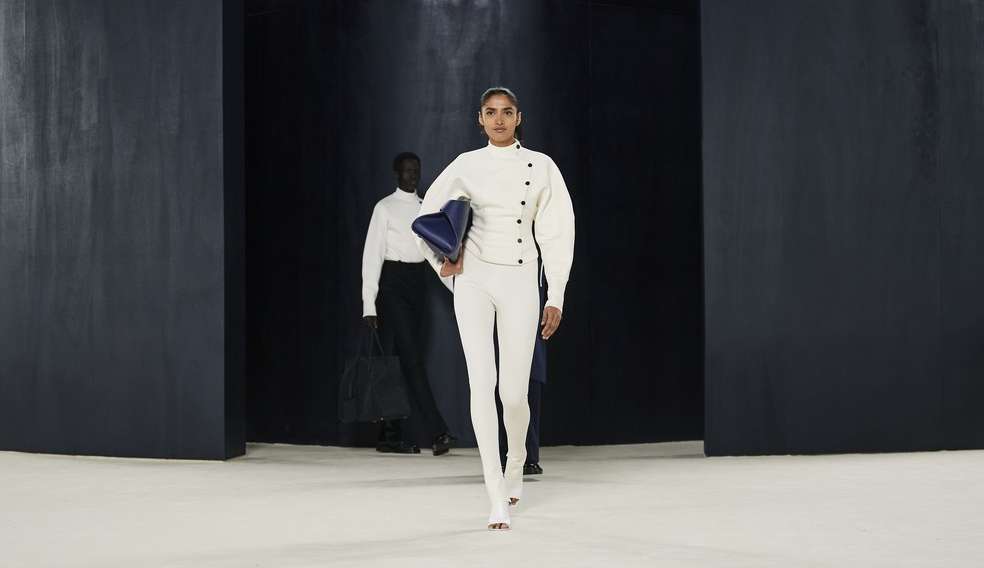 Confira o desfile da Ferragamo na Semana de Moda de Milão Lorena Bueri