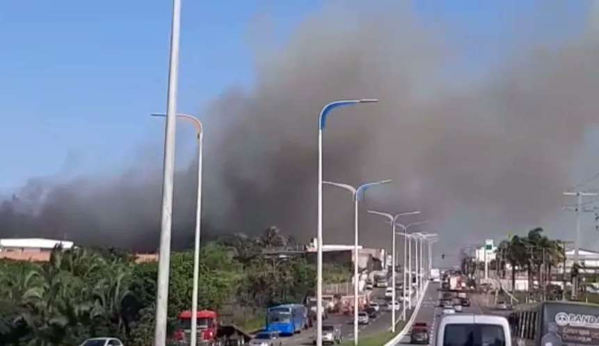 Incêndio deixa 12 feridos em shopping de São Luís, Maranhão