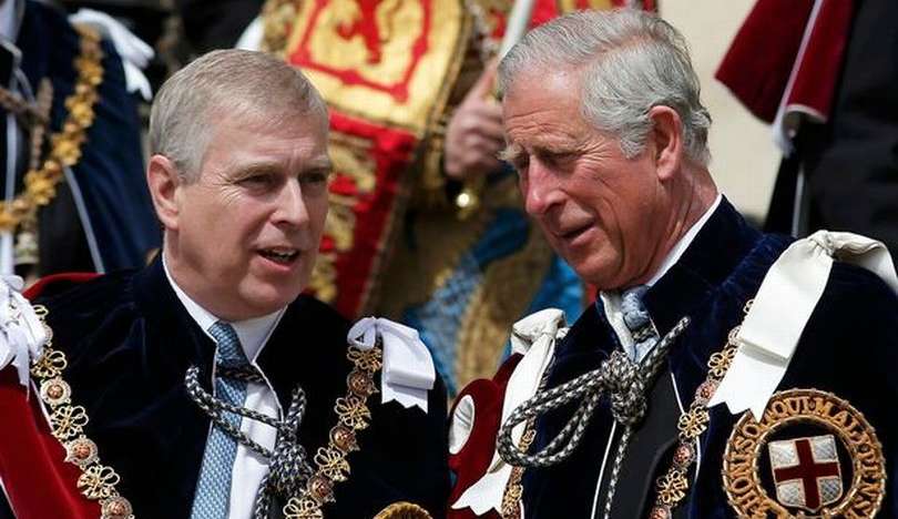 Rei Charles III se recusa a pagar altos gastos do irmão, Príncipe Andrew, com guru de ioga indiano Lorena Bueri