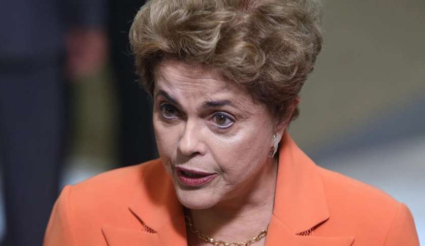 Dilma é a nova presidente do Banco do Brics Lorena Bueri