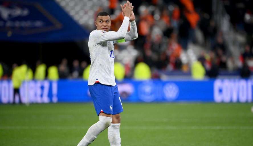 Mbappé recebe elogios após assumir braçadeira de capitão da Seleção Francesa
