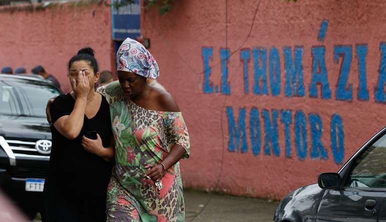 Adolescente mata professora de 71 anos em ataque a escola de São Paulo
