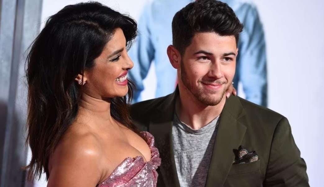 Prianka Chopra revela insegurança no inicio do relacionamento com Nick Jonas Lorena Bueri