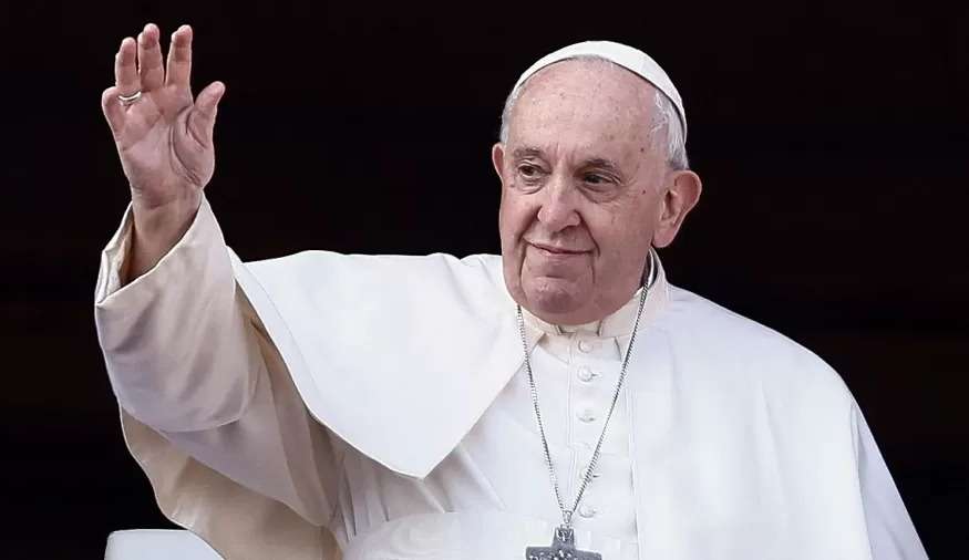 Papa Francisco está com bronquite infecciosa, mas está melhorando Lorena Bueri