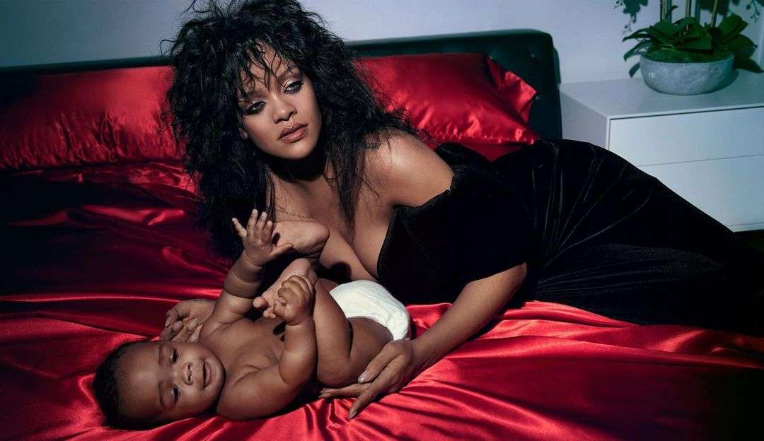  Rihanna compartilha momento raro com filho e encanta web  Lorena Bueri