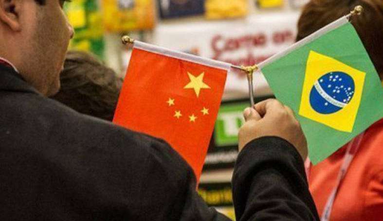 Operações comerciais entre China e Brasil sem o dólar devem começar em julho Lorena Bueri