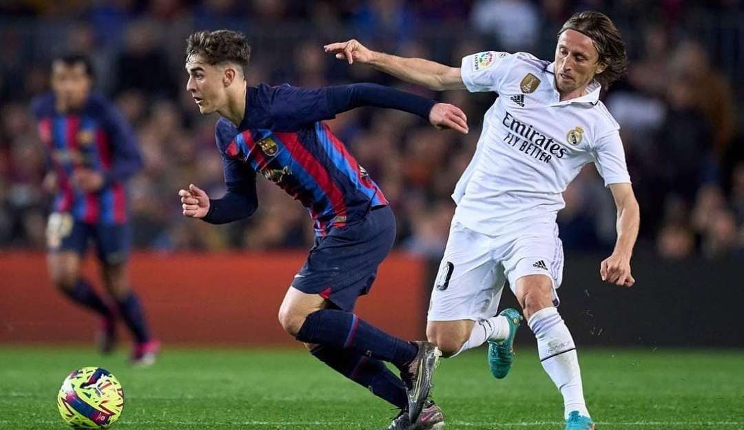 Barça e Real se enfrentam por vaga na final