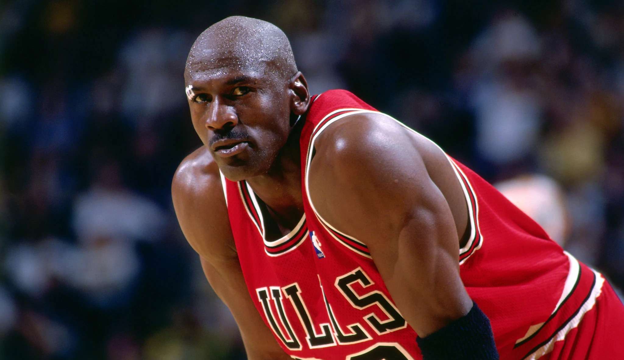 Ex-jogador de basquete Michael Jordan tem casa invadida