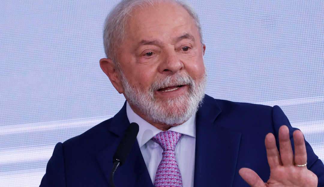 Lula anuncia volta do Brasil ao Tratado da Unasul  Lorena Bueri