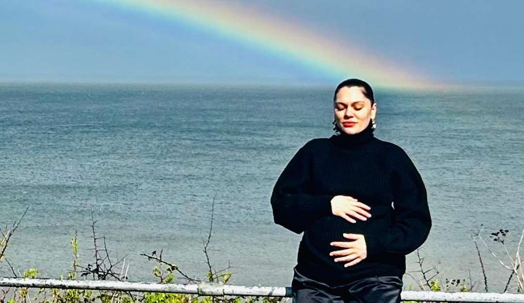 Após ser atacada, Jessie J anuncia pausa nas redes sociais
