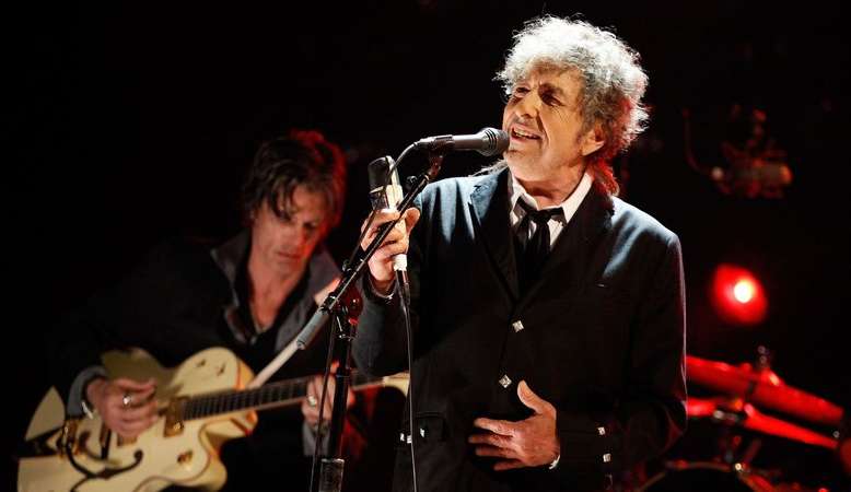 Bob Dylan define o melhor cover de suas obras