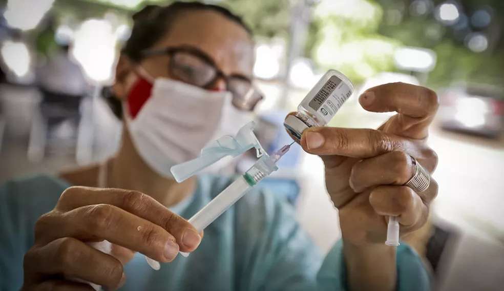 Começa a vacinação contra a gripe no SUS