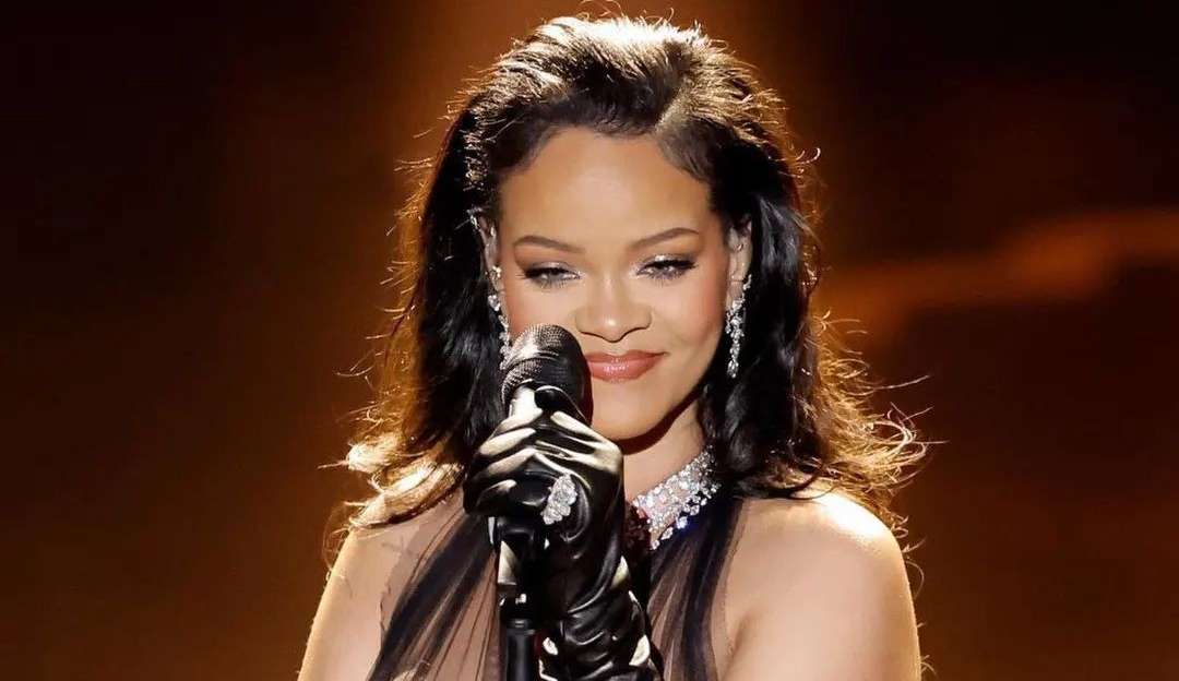 Rihanna adquire apartamento avaliado em R$ 100 milhões em Los Angeles