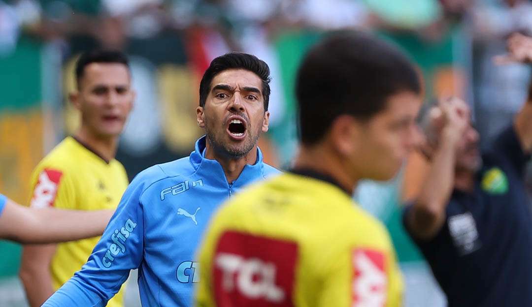 Abel Ferreira é expulso em estreia do Palmeiras e diz não entender a razão Lorena Bueri