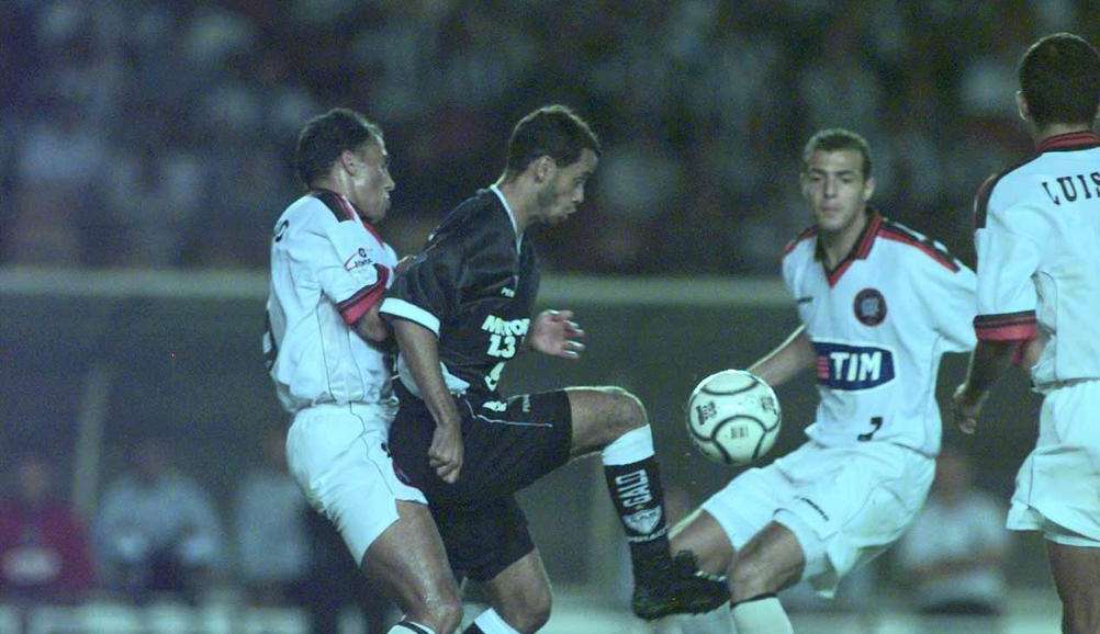 Athletico-PR x Atlético-MG: 23 anos depois, relembre o primeiro confronto entre os times pela Copa Libertadores