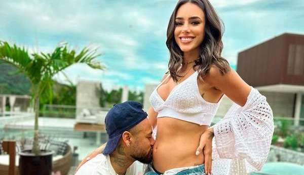 Neymar e Bruna Biancardi anunciam a gravidez do primeiro filho do casal Lorena Bueri