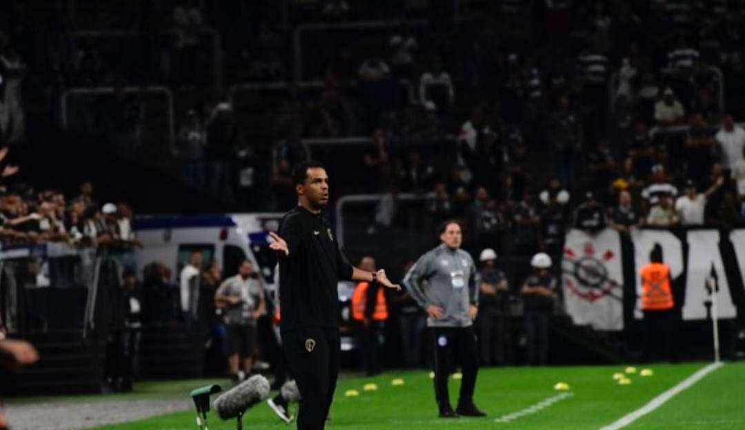 Corinthians perde em casa na Libertadores e aumenta pressão sobre Lázaro Lorena Bueri