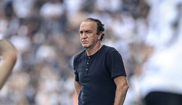 Corinthians anuncia Cuca como novo treinador