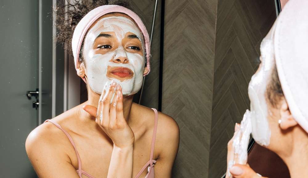 Clean beauty: como fazer a transição para um skincare livre de produtos tóxicos