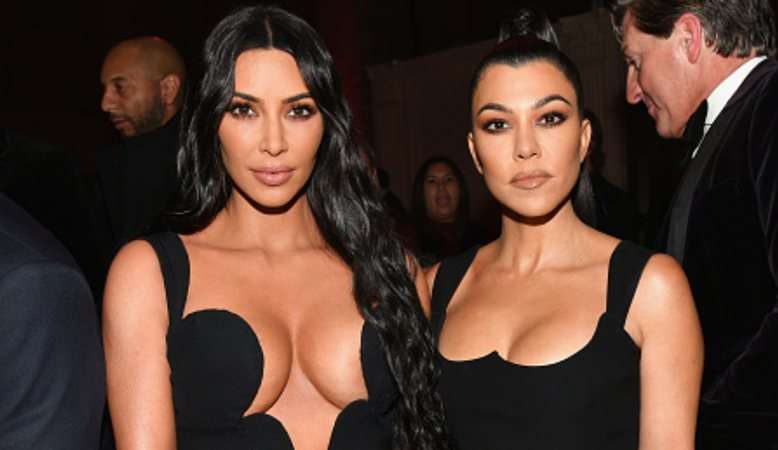 Kourtney Kardashian expõe motivo briga com a irmã Kim