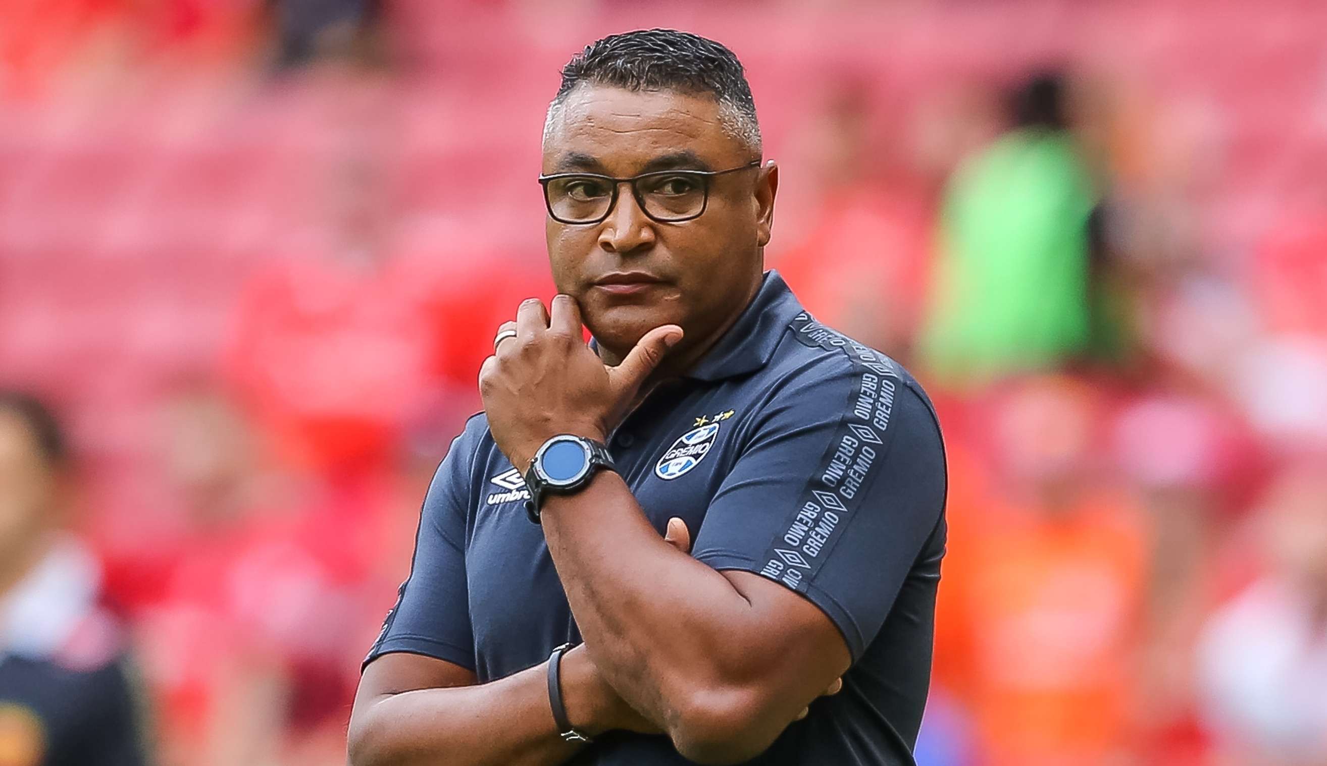 Corinthians desiste de fechar com Roger Machado