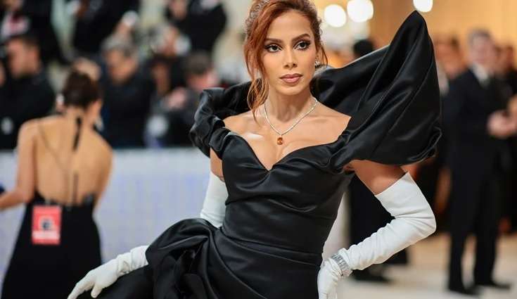 Anitta quebra grande regra no MET Gala Lorena Bueri