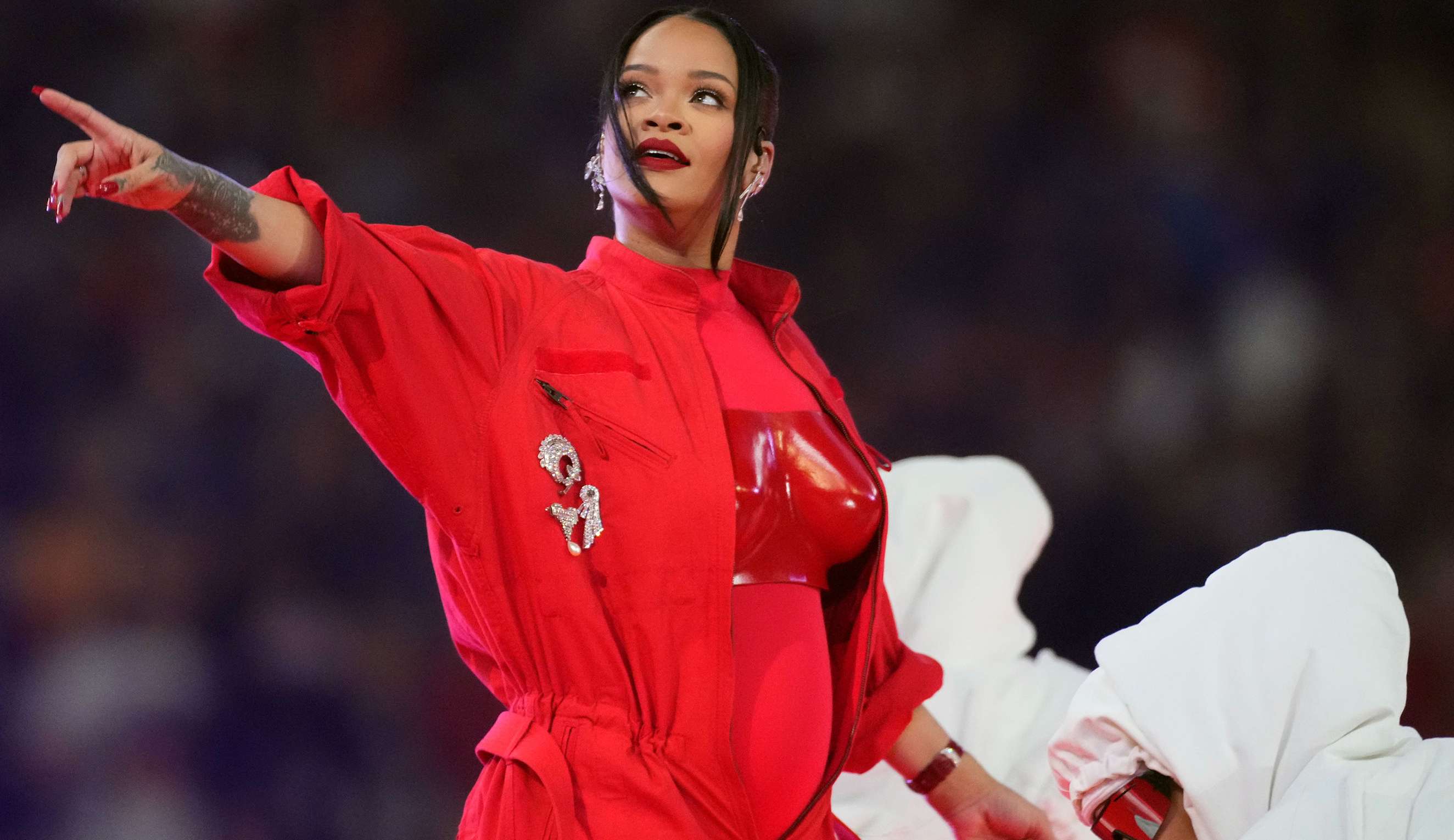 Rihanna tem o show de intervalo mais assistido do Super Bowl da história